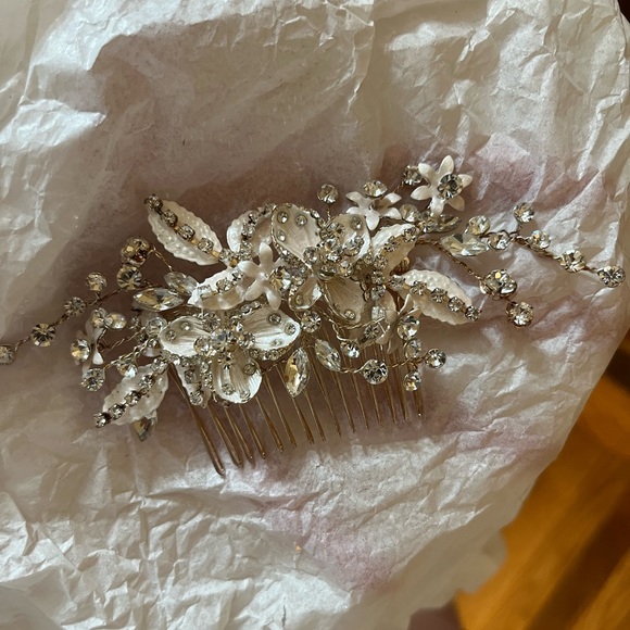 NEVER WORN Beautiful wedding hair comb - Picture 2 of 4